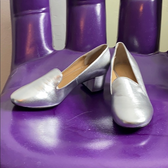 Banana Republic Metallic Silver Block Heel Loafer - Picture 6 of 12